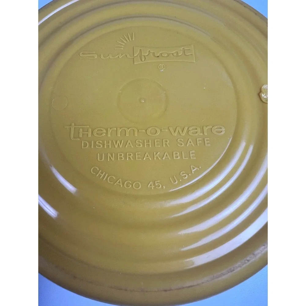 VTG 1960s Sunfrost Therm-o-Ware GoldenRod‎ Yellow Lock Lid Bucket Serving Dish